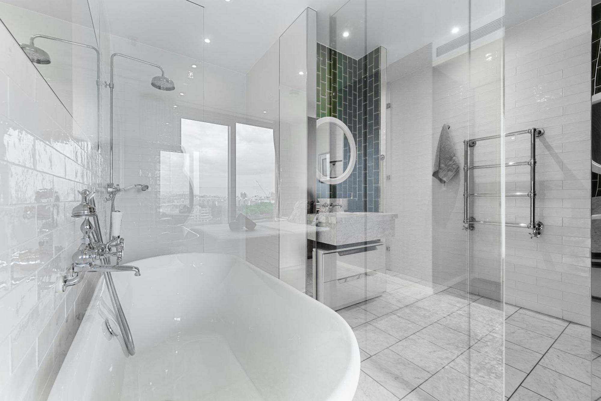 Aparthotel River Panorama Central 2 Bedroom New Development London