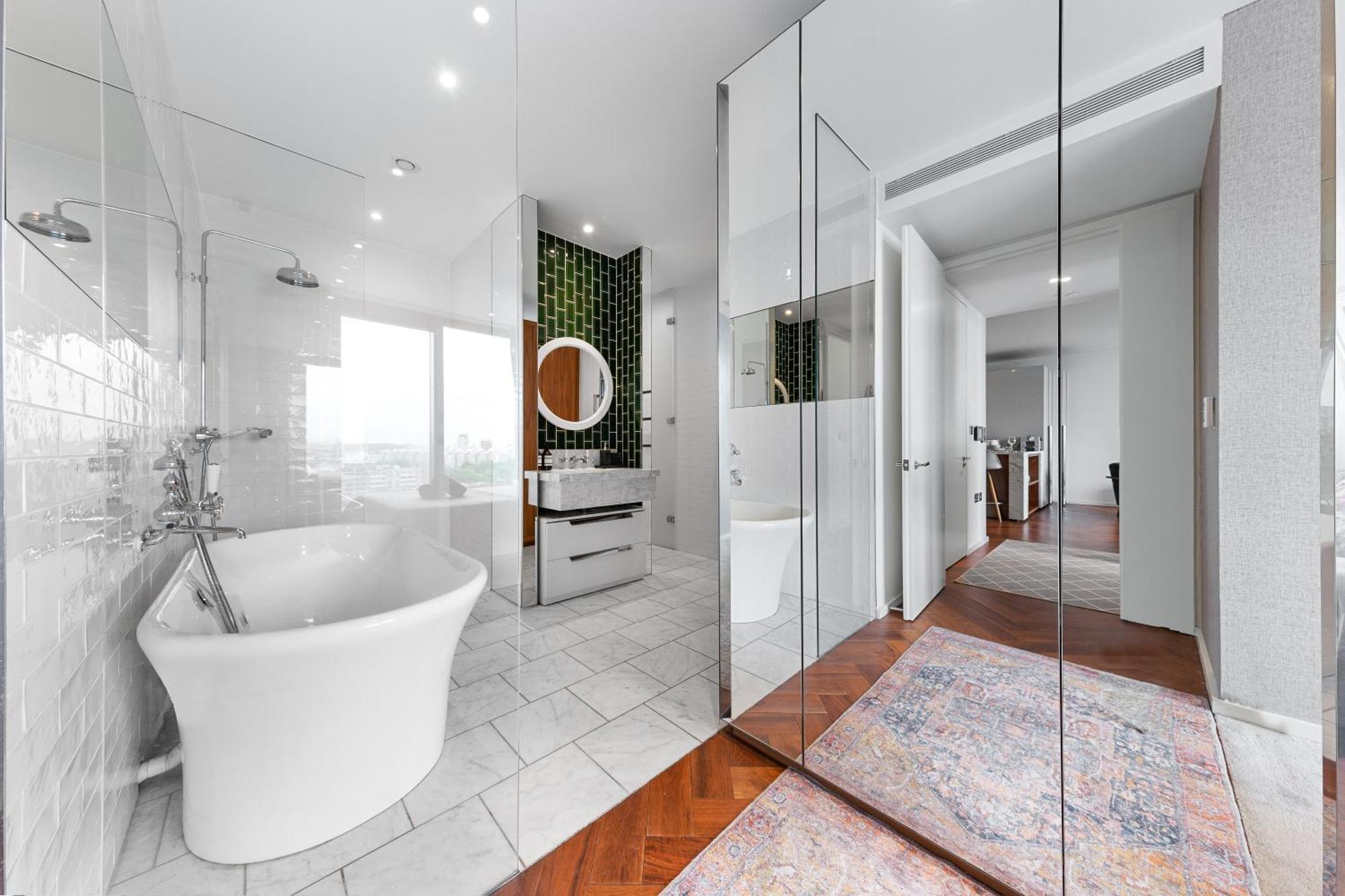 River Panorama 2 Bedroom New Development Apart-hotel Londres
